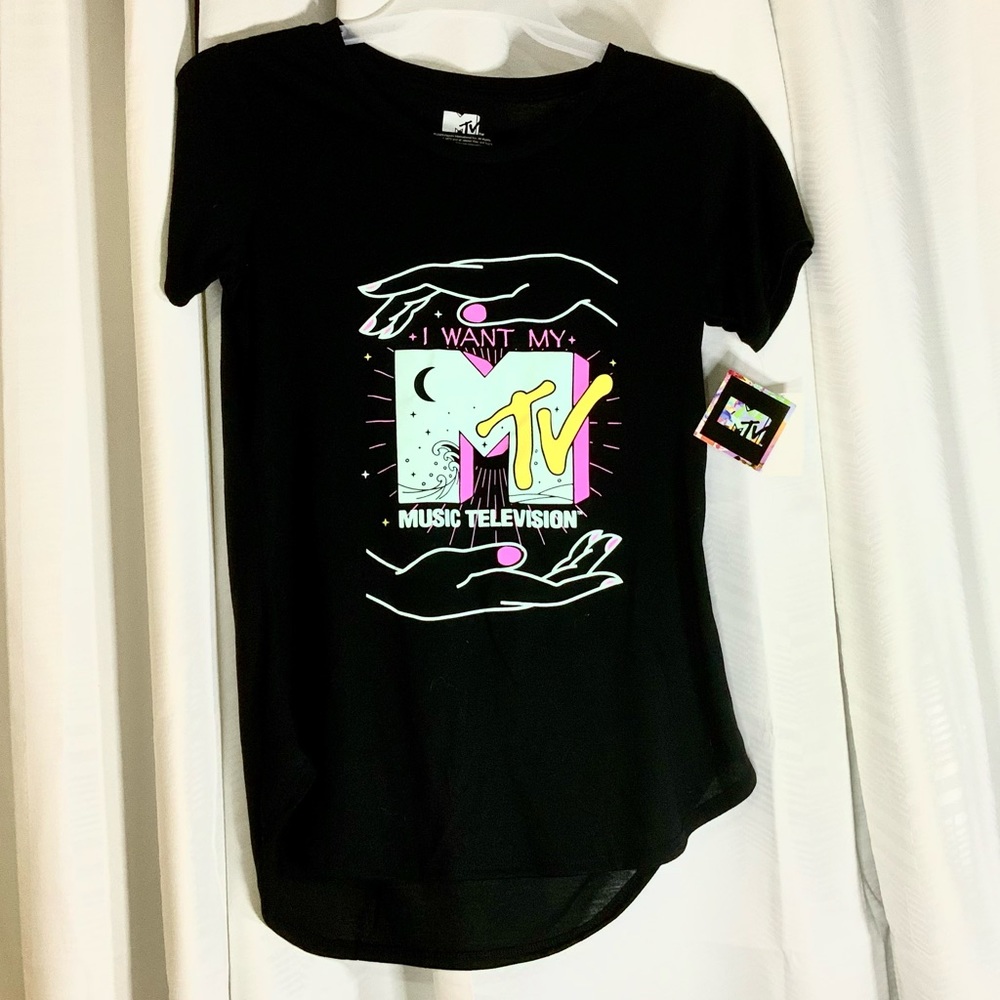 NWT. Women’s MTV Shirt.